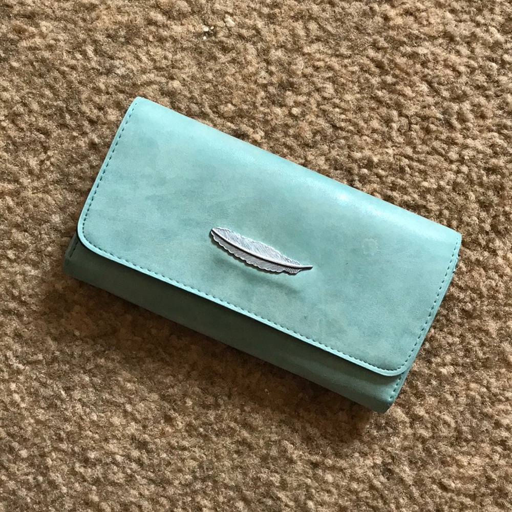 !FINAL! Feather Accent Snap Wallet